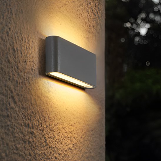 Luminaire exterieur avec matériaux anticorrosion