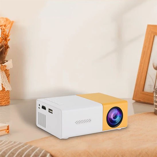 Mini projecteur pour cinéma portable