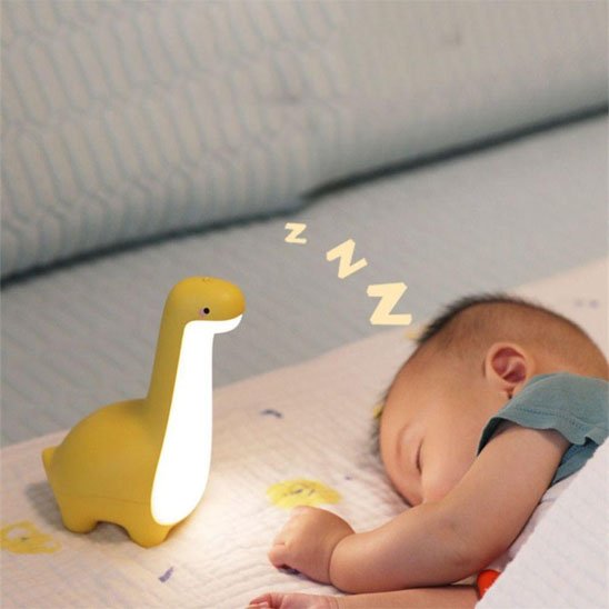 veilleuse dinosaure qui stimule l'imagination tout en rassurant